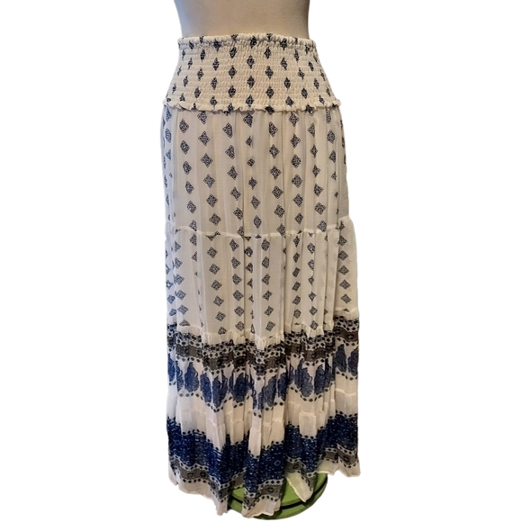 Westport Dresses & Skirts - Westport 1962 2X Maxi Skirt Whote Blue Peasent Rhinestone Pullon. Dimens…